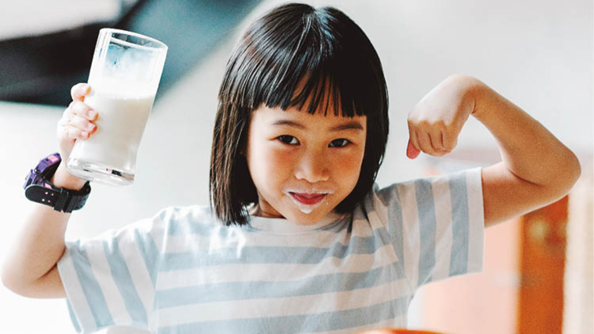 crecer Sano. Los niños encuentran en la leche proteínas completas para lograr un crecimiento adecuado.