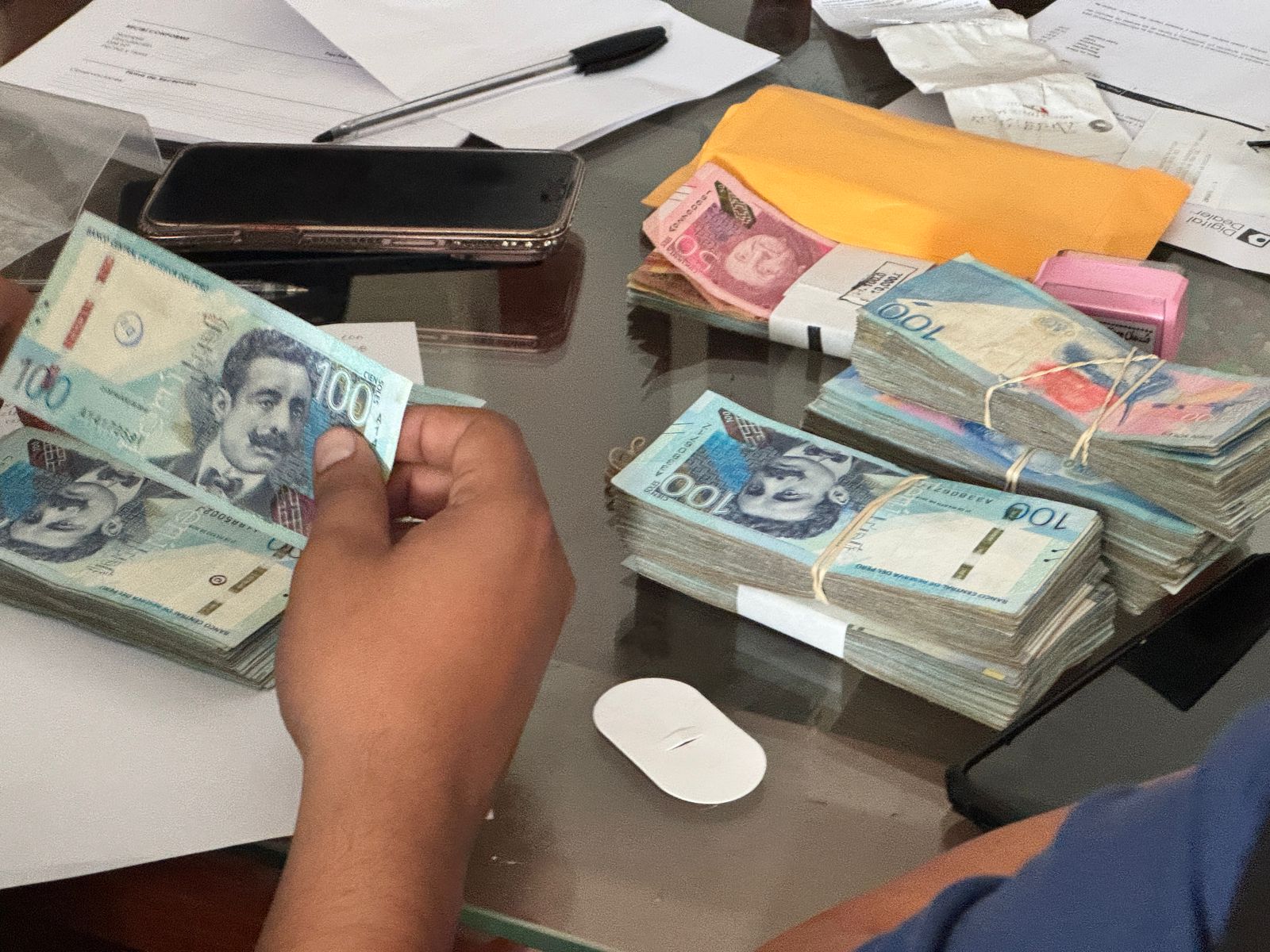 dinero Cuchillo
