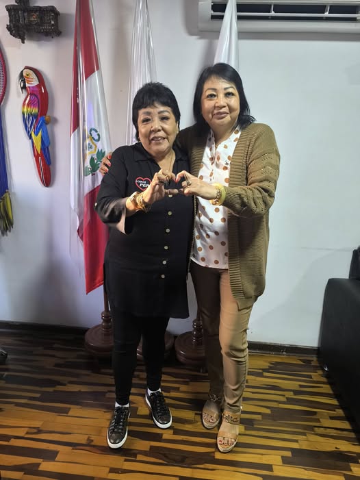 Patricia y Ana Li Sotelo.