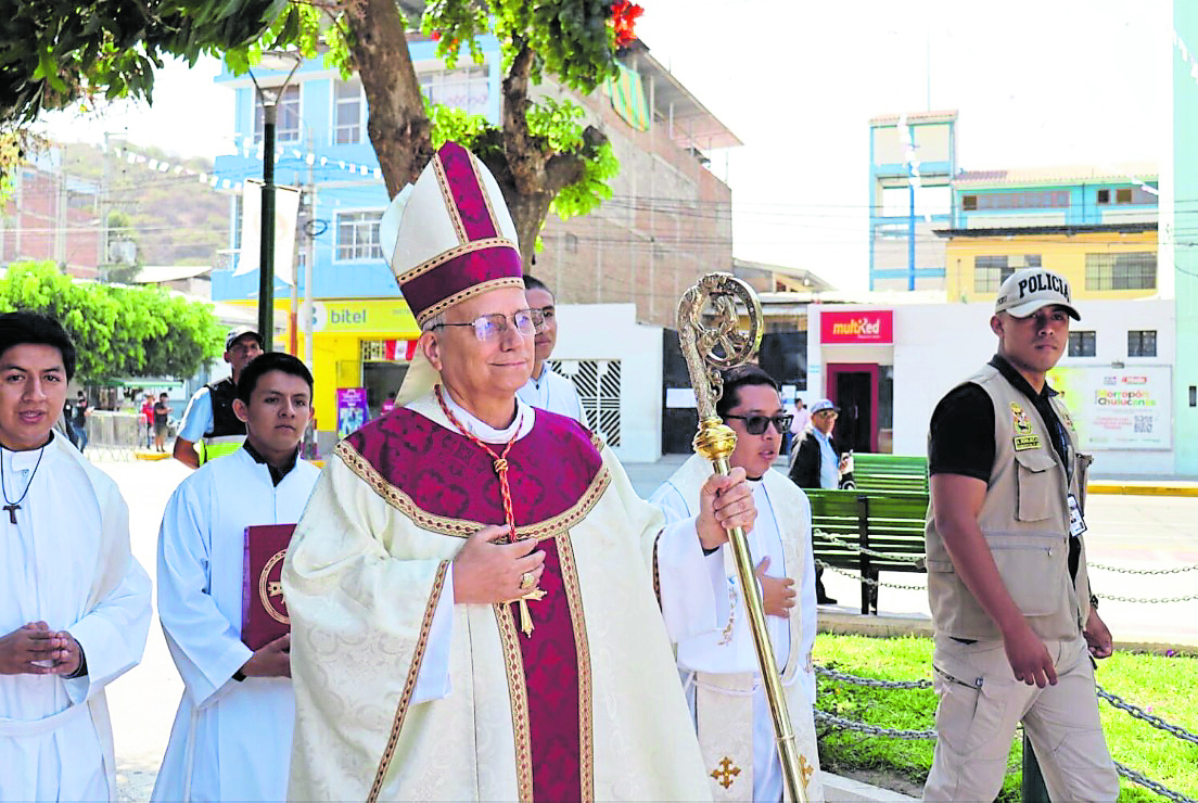 en chulucanas. Su labor pastoral piurana reconocida ahora en la misma Catedral de Piura.
