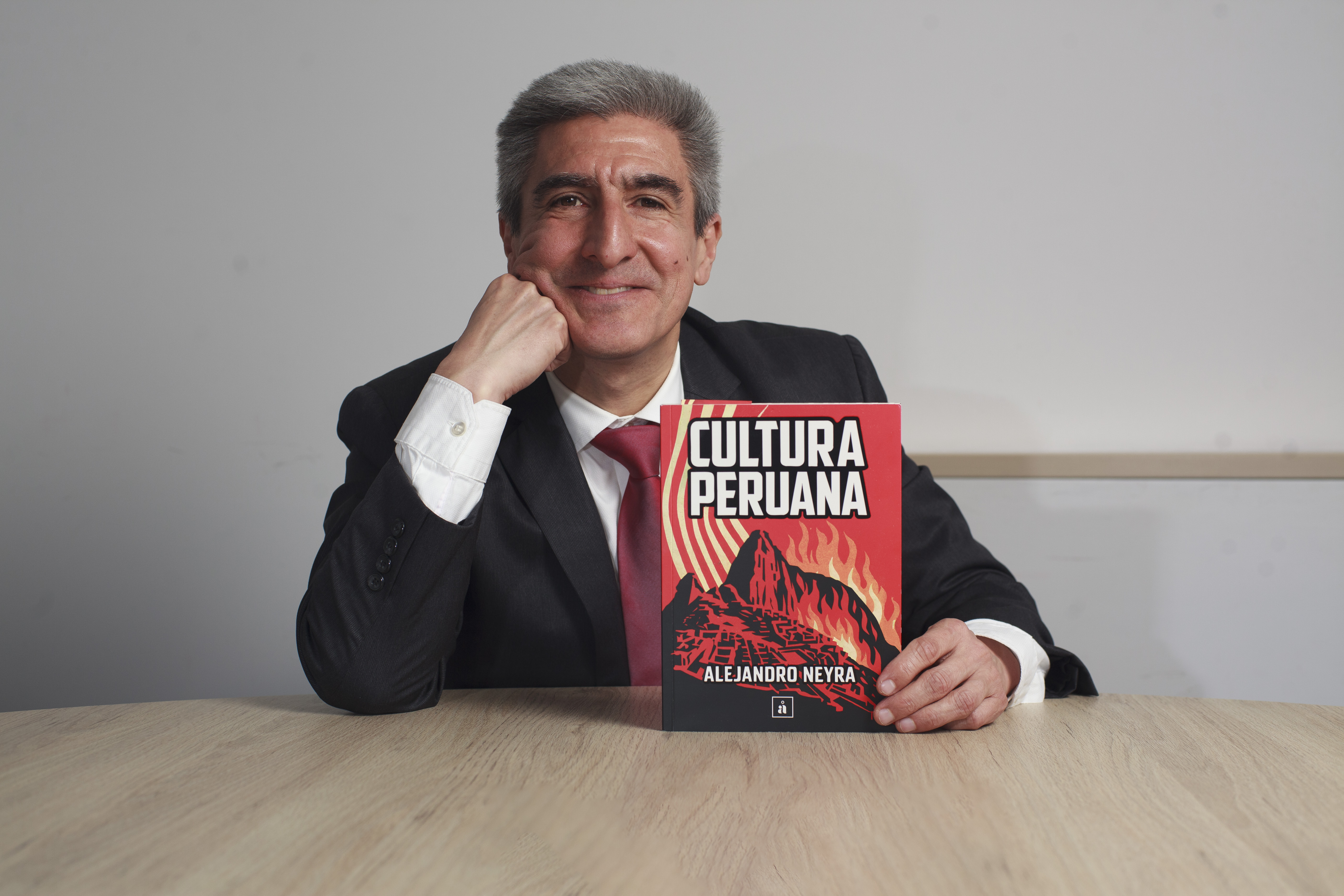 Alejandro Neyra.