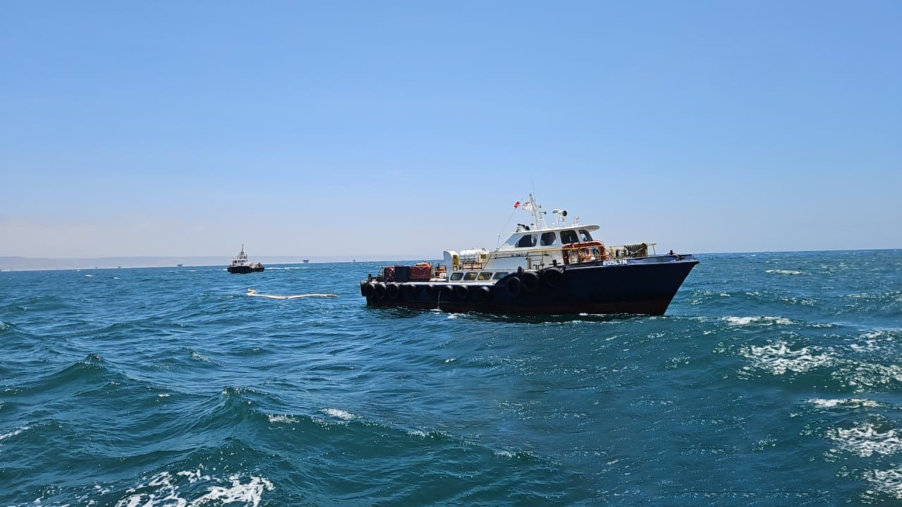 Presunto derrame de petróleo en Talara. Foto: OEFA.