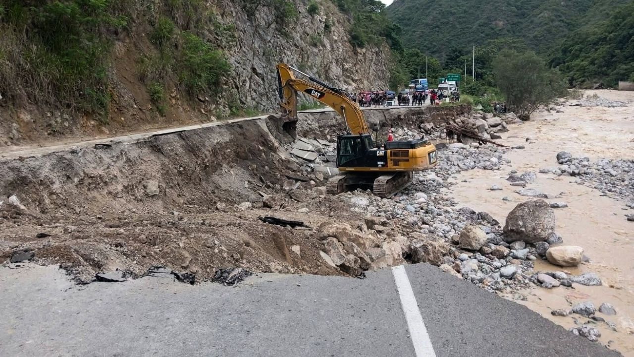 carretera colapsada cajamarca