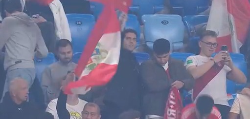 Hinchas peruanos en las gradas del Gazprom Arena, en Rusia