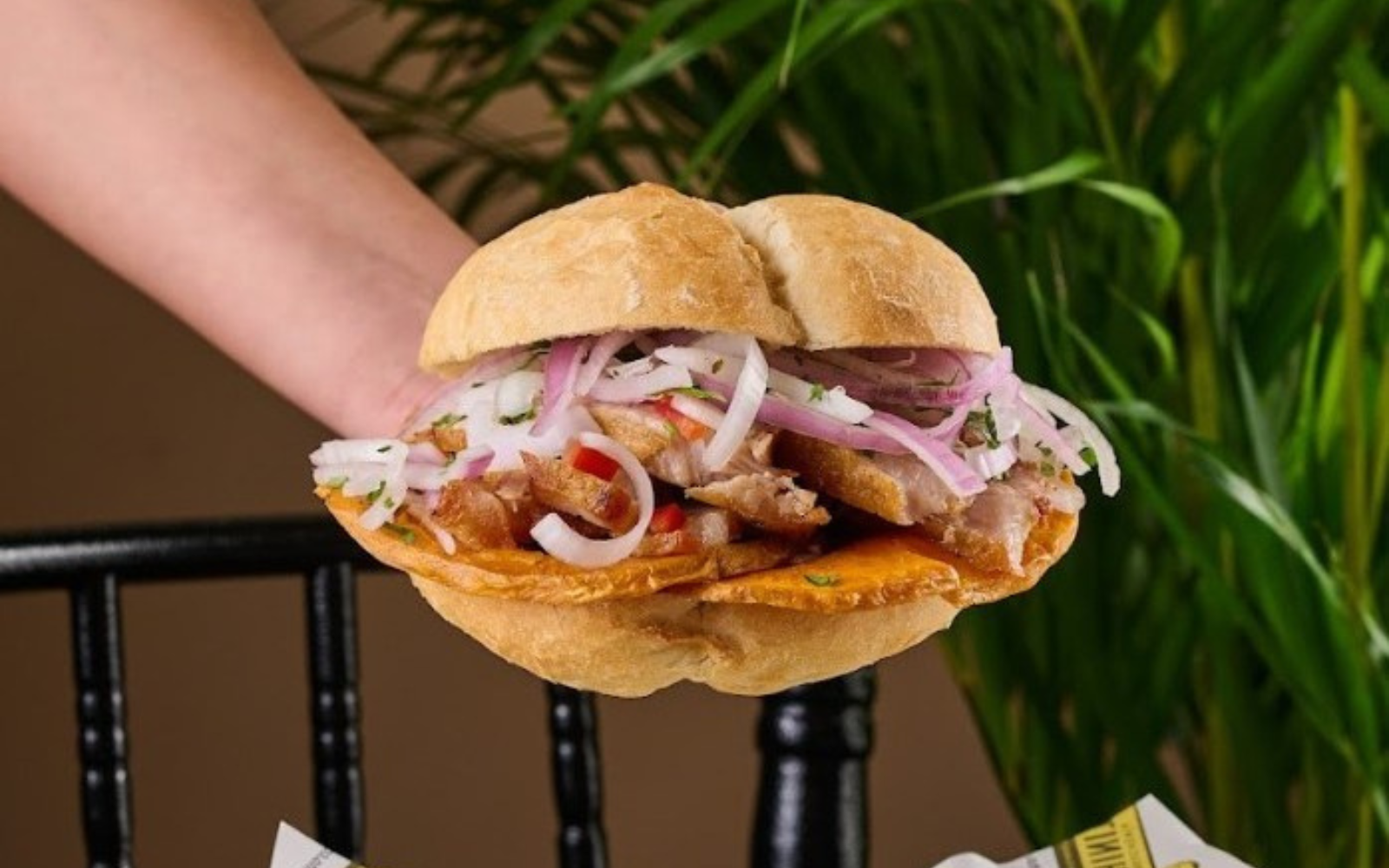 Pan con chicharrón