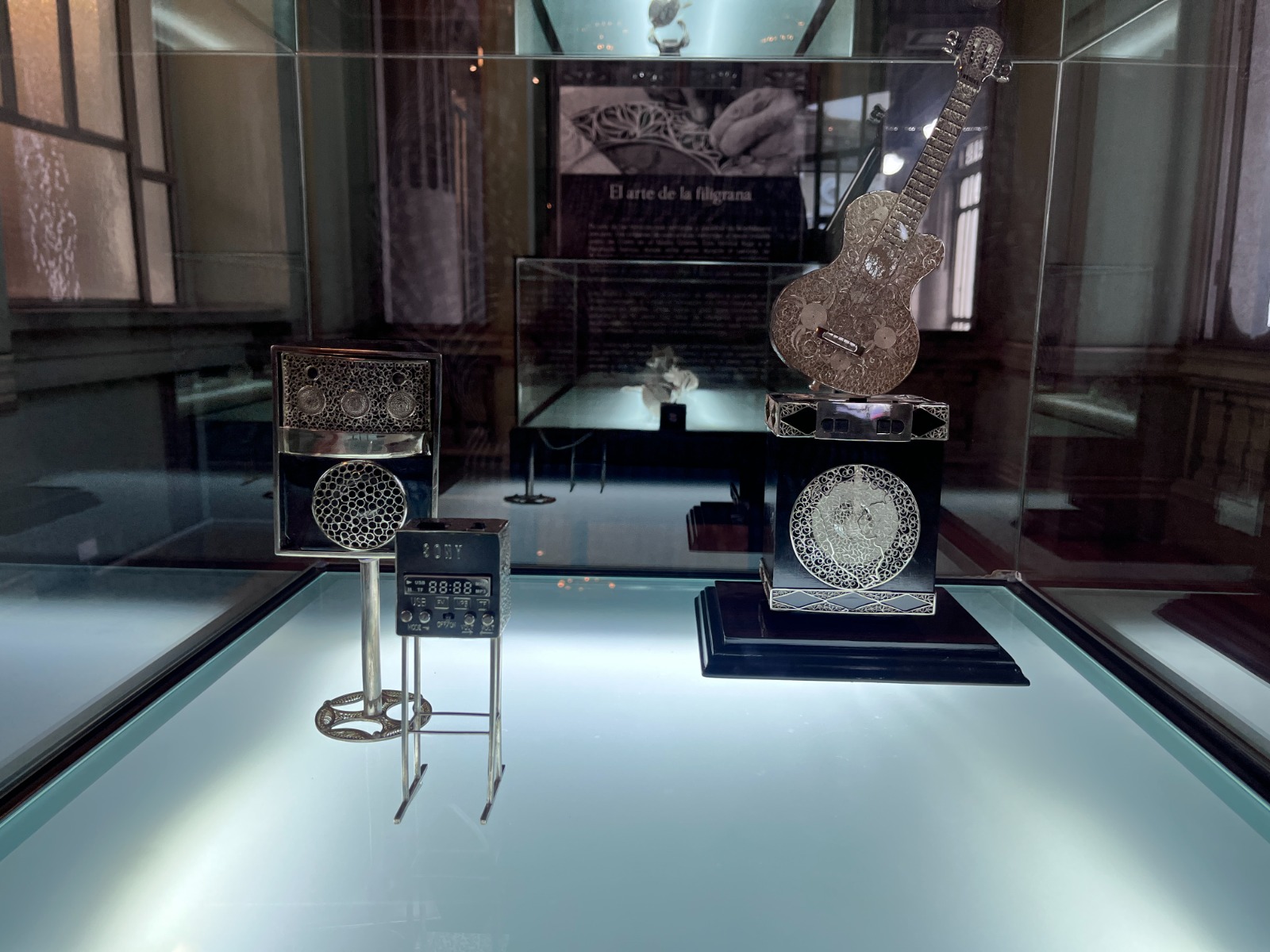 Exposición de platería peruana.