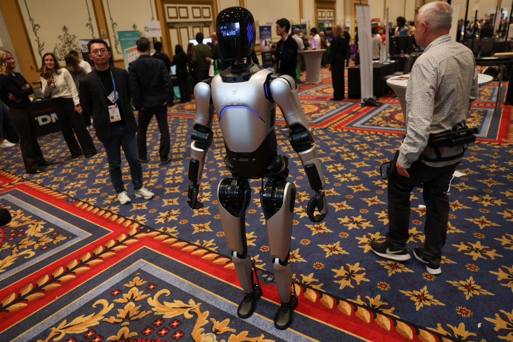 AgiBot A2