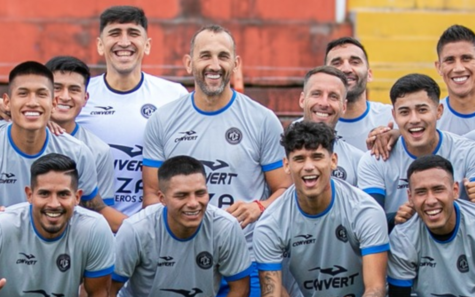 Hernán Barcos indirecta Alianza Lima líderes positivos