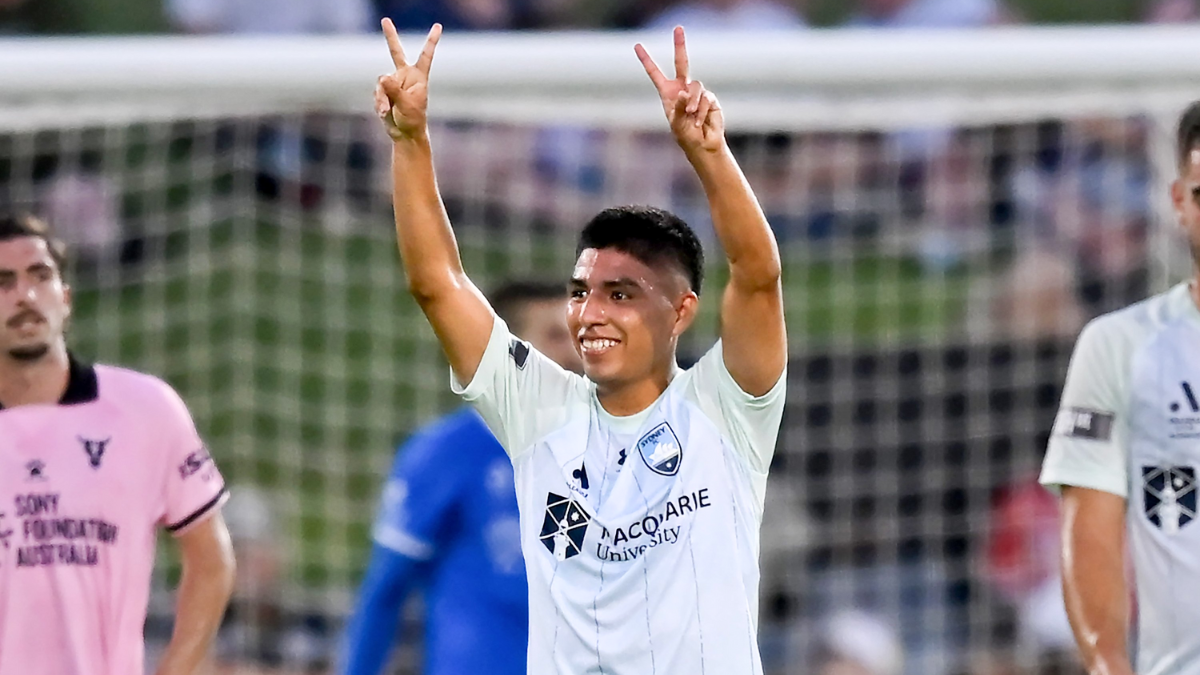 Piero Quispe primer gol Sydney FC Australia