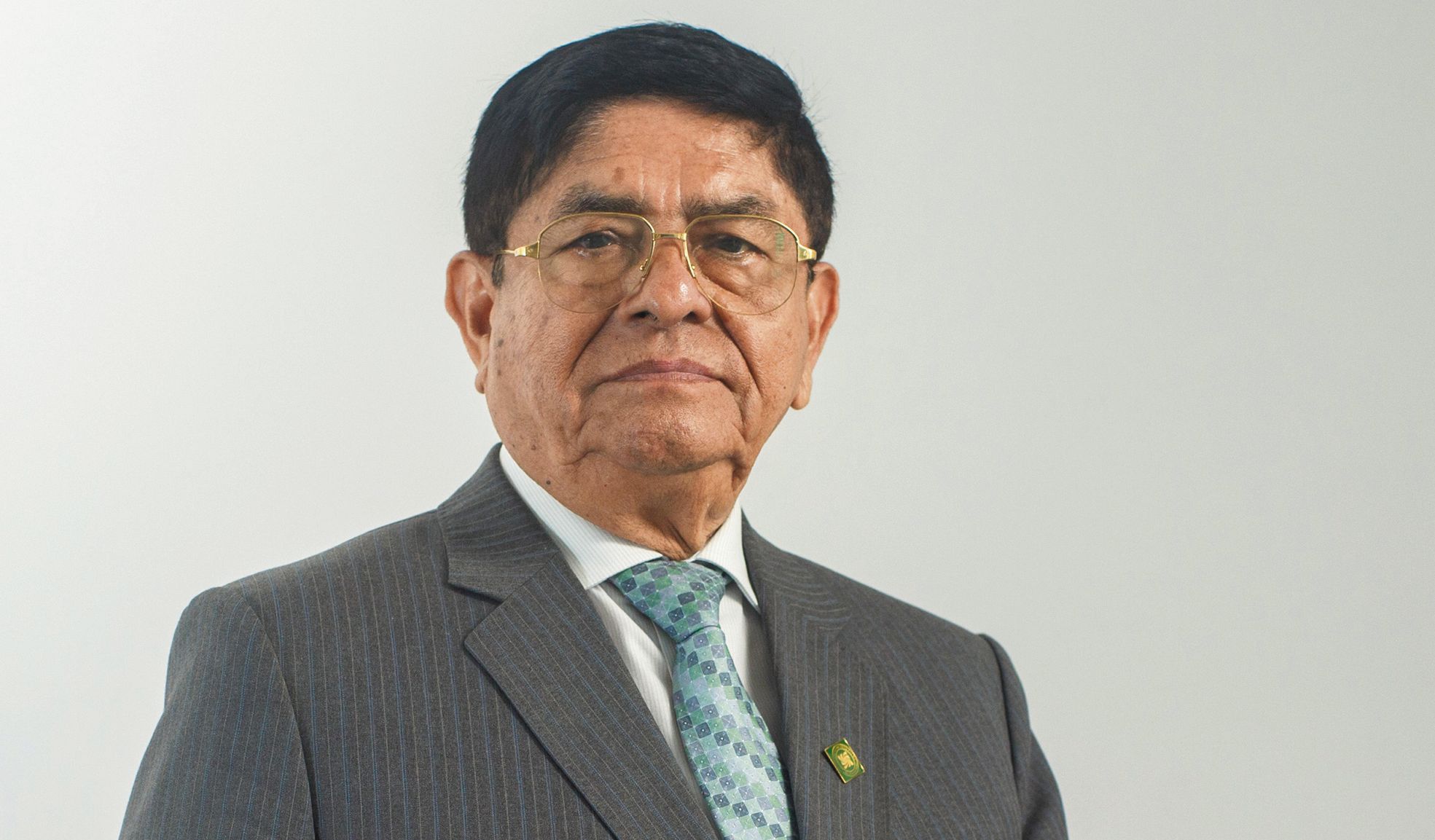 rector 2026-2031. Romero Revilla nació en Chepén, La Libertad. Es egresado de la Universidad Nacional de Trujillo, pero es parte de la URP desde mayo de 1974. 
