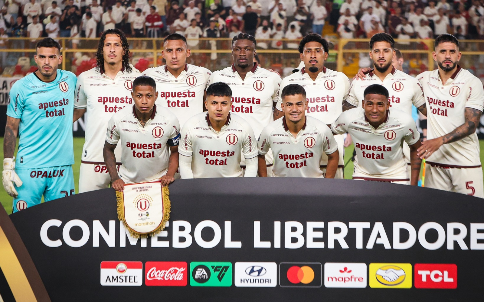 Conmebol abre procesos disciplinarios a Universitario por fallas en Copa Libertadores