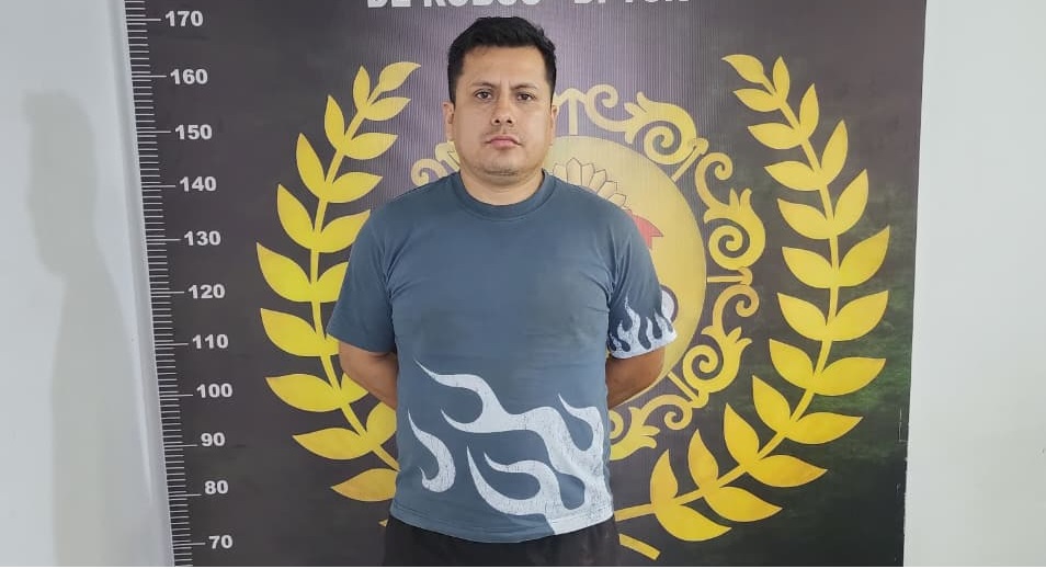 expolicía