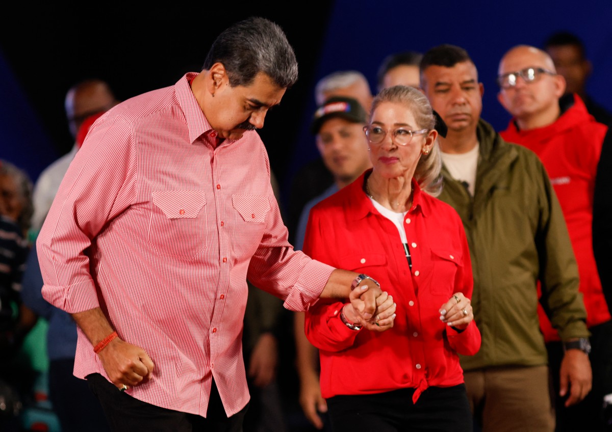 MADURO Y CILIA 