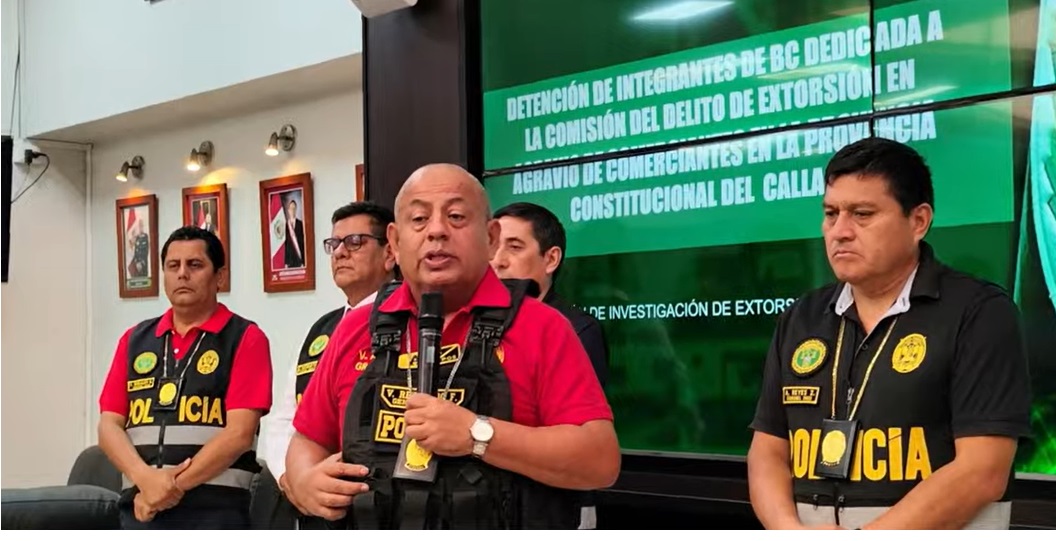 Víctor Revoredo