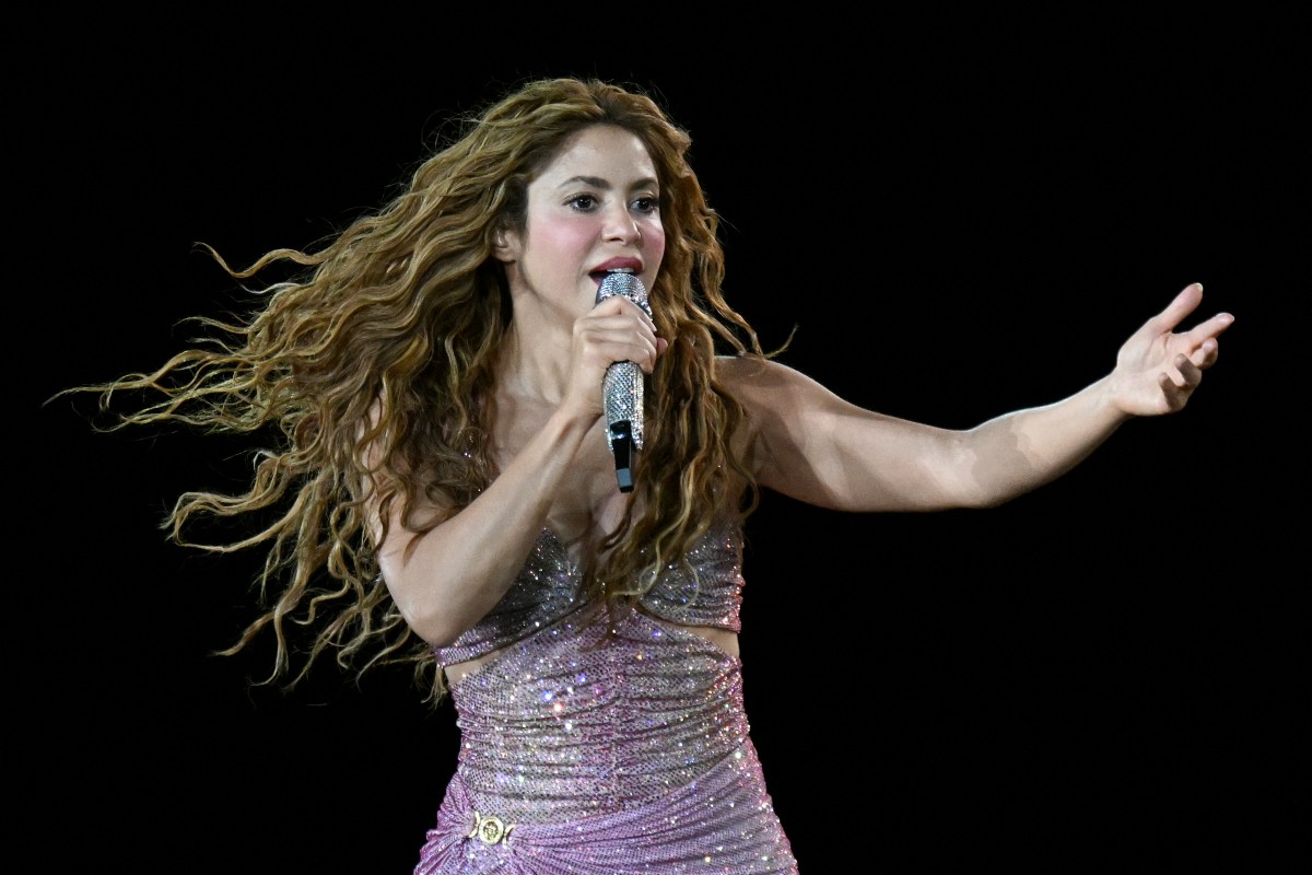SHAKIRA 