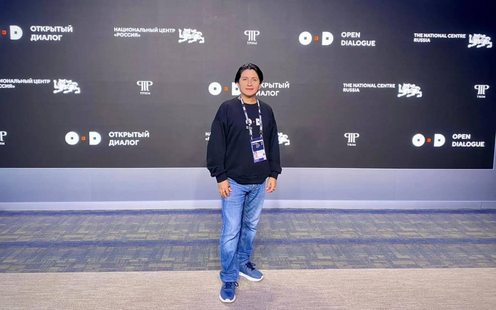 Astrónomo peruano Víctor Vera destaca en Rusia con su investigación sobre la exploración lunar