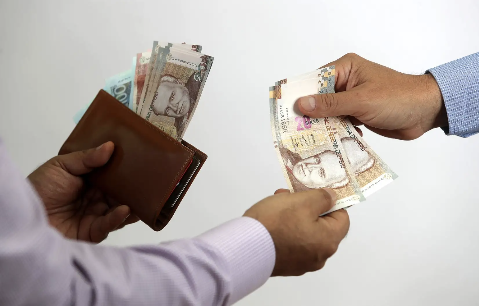 DINERO 
