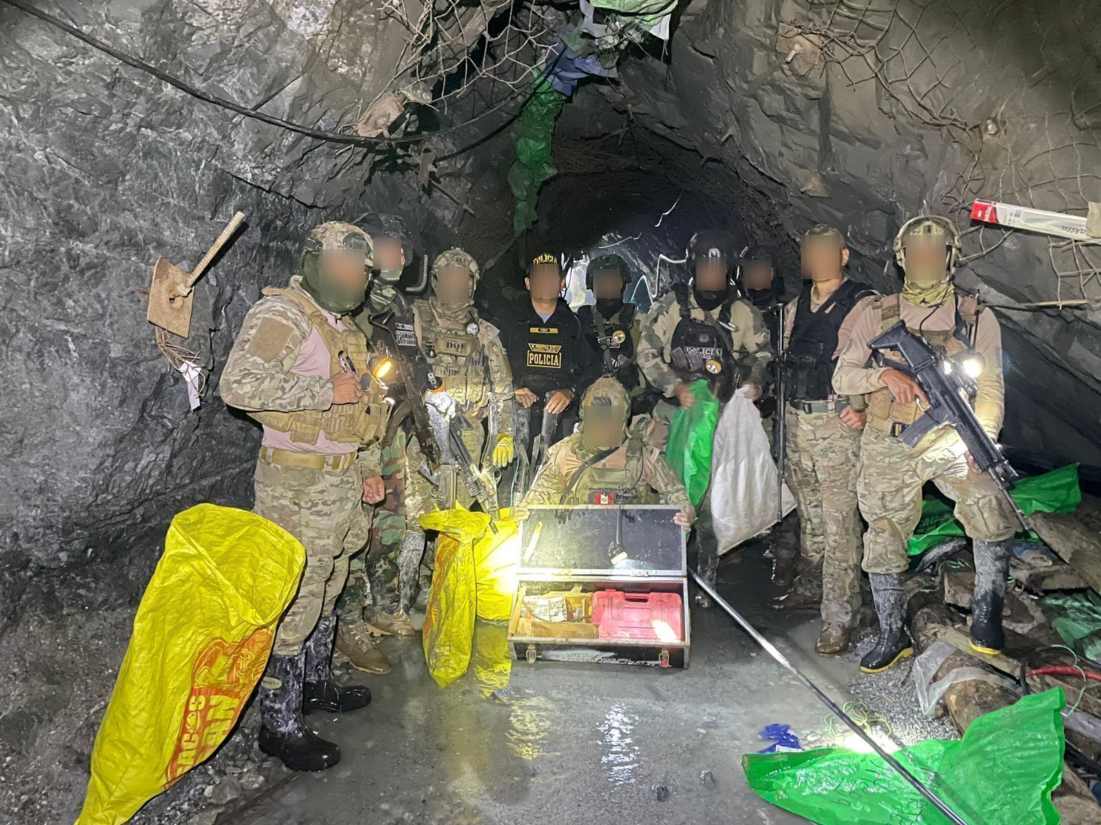 Pataz: Fuerzas Armadas decomisan arsenal tras enfrentamiento con presuntos criminales ligados a minería ilegal