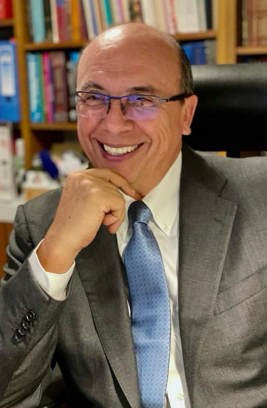 Dr. Antonio Ciudad, Past-Presidente de la Sociedad Peruana de Obstetricia y Ginecología