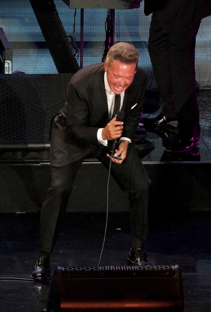 LUIS MIGUEL 