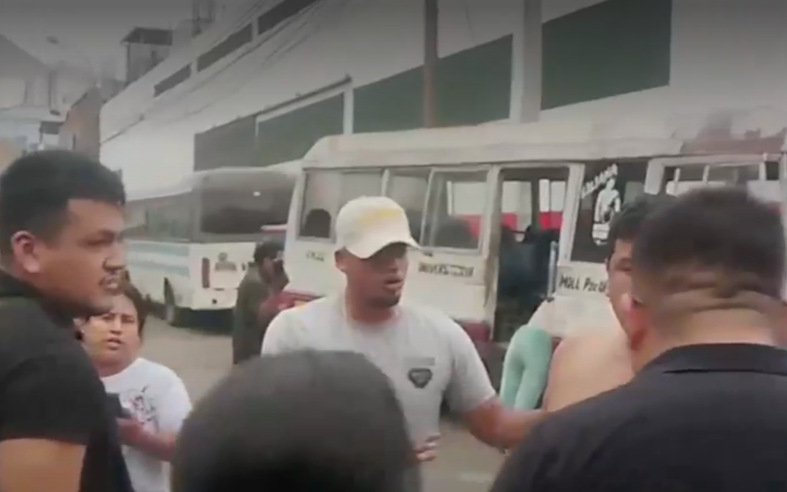 Comas: Clonaban placas de combis para que pasen revisión técnica