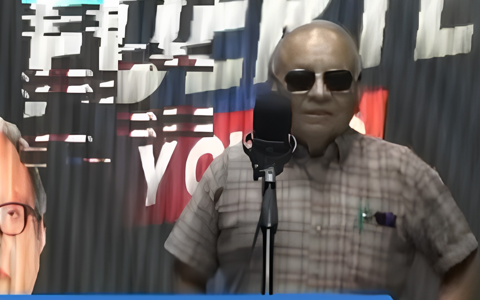 Presentador suspendido por comentarios machistas en TV