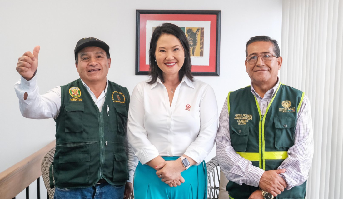 Keiko Fujimori con ronderos