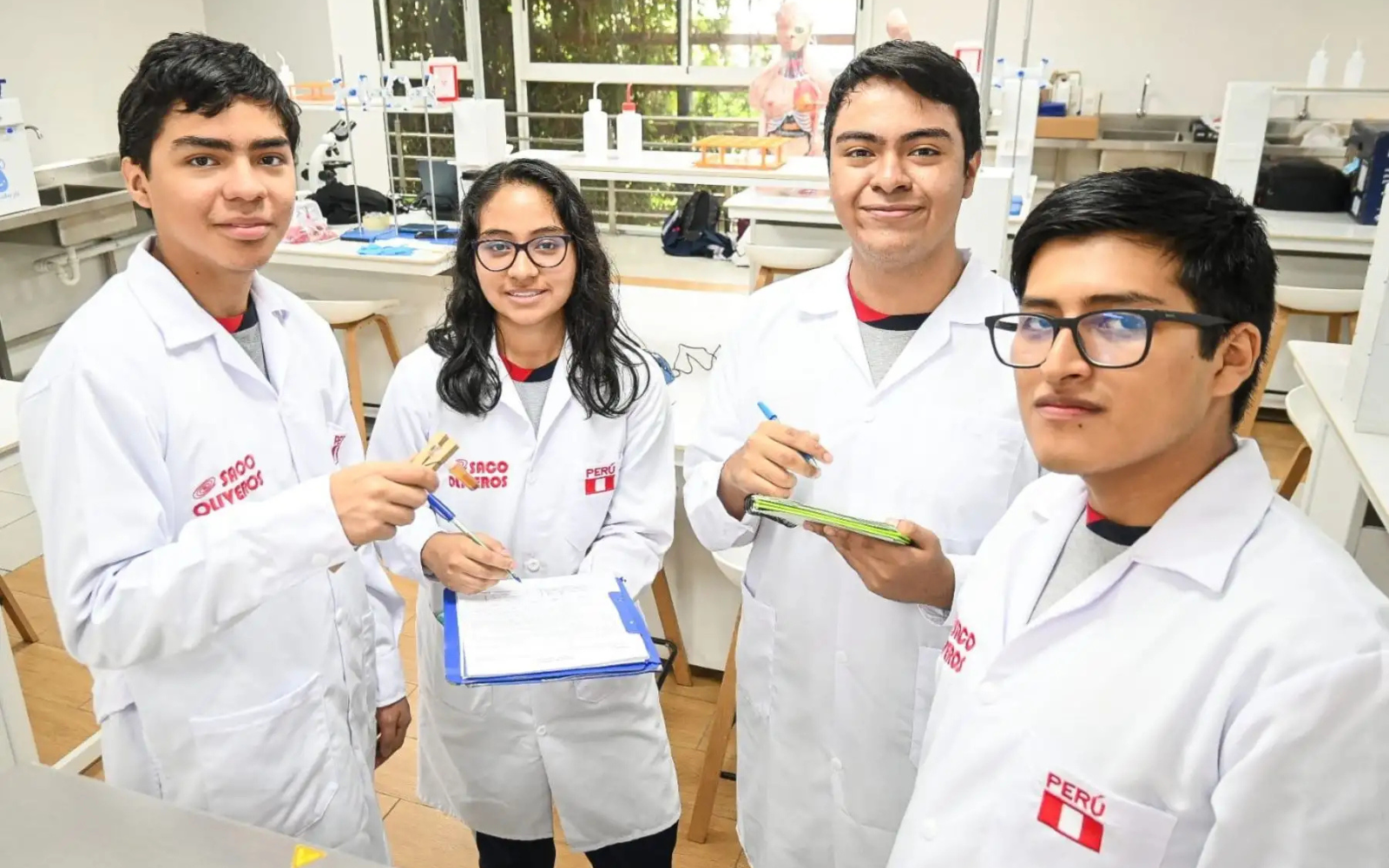 Escolares peruanos competirán en Olimpiada Internacional de Química 