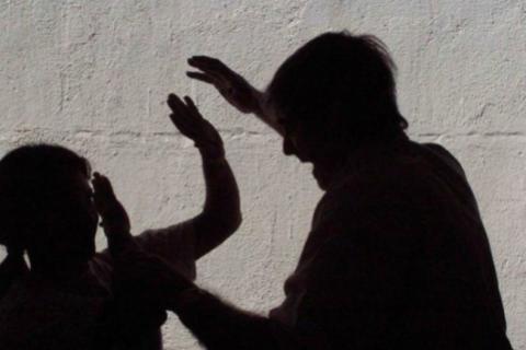 Detienen a hombre de 60 años por asesinar A CUCHILLAZOS a joven de 29 años en España
