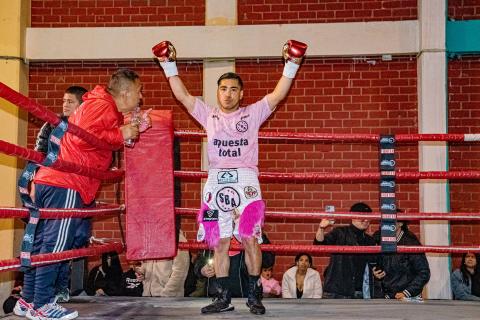 Eduardo "El Chino" Ajito se medirá frente a Dyan "El Tosco" Bermúdez