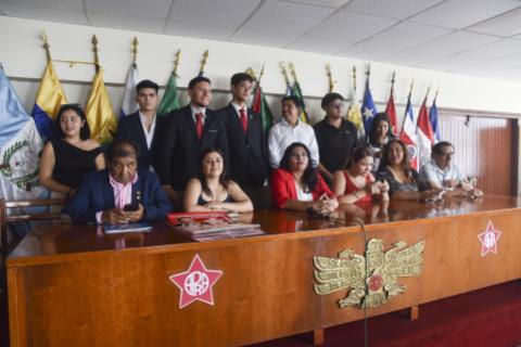 APRA JOVEN