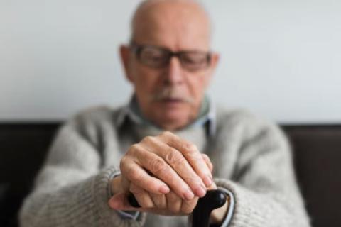 Efectos secundarios de los medicamentos para Parkinson pueden afectar la visión.