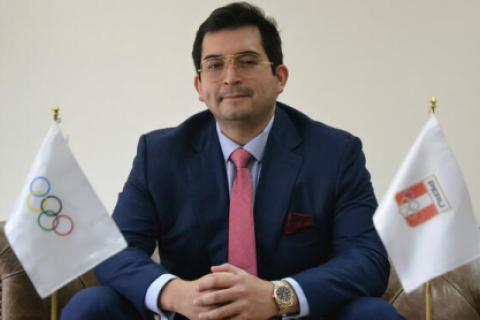 Renzo Manyari reelegido presidente del COP