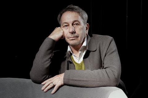 Alfredo Castro.