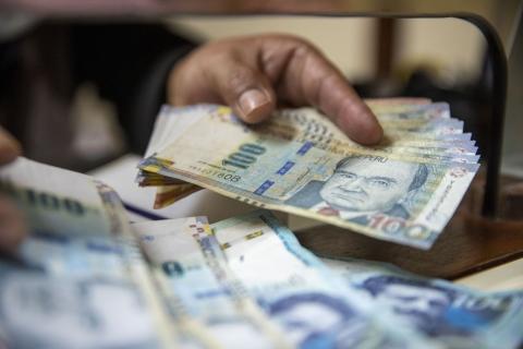 Dinero depósitos