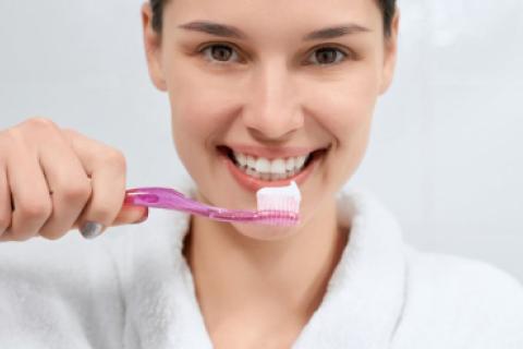 Salud dental: por qué no es lo mismo flúor que fluoruro de estaño