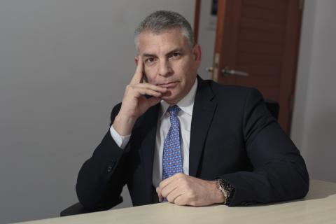 Rafael vela, fiscal superior