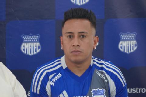 Christian Cueva deja oficialmente Emelec