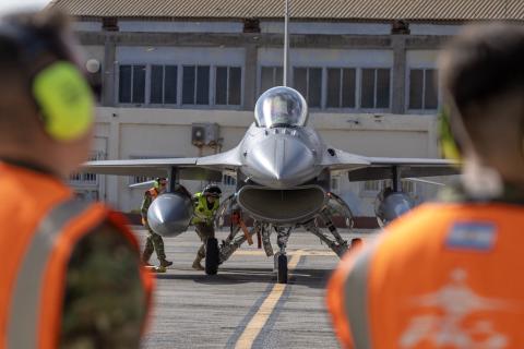 F-16