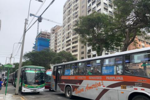 Miraflores se registra gran congestión vehicular tras maratón 