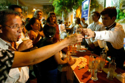Festival del Pisco Sour en Surquillo