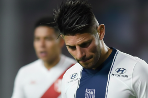 Reemplazo de Carlos Zambrano defensor de Selección Peruana prometió fichar por Alianza Lima