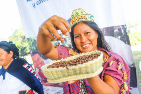 Miles de mujeres impulsan la producción agraria y la seguridad alimentaria del Perú