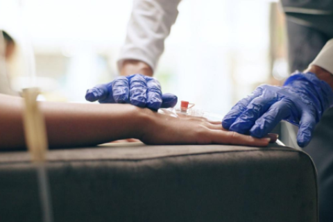 Pacientes con hemofilia en Perú lanzan censo ante desabastecimiento de medicamentos esenciales