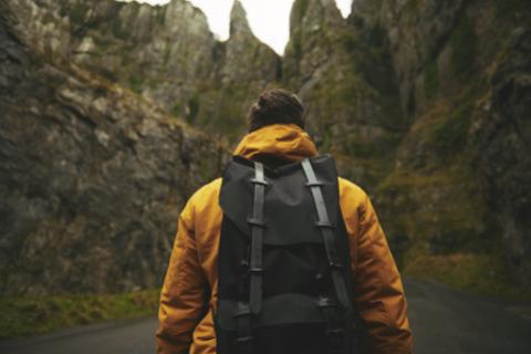 Hombre viajando (Foto:pixabay)