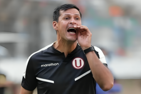 Jorge Araujo quiere seguir como DT del primer equipo de Universitario