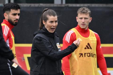 Marie-Louise Eta primera DT mujer de un club masculino en Europa