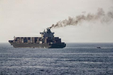 Panamá dice que un buque decomisado en Ormuz es de bandera panameña