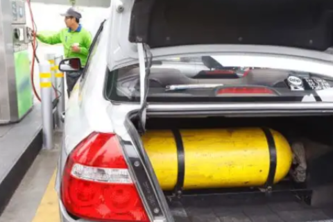 Taxistas de Lima, Callao e Ica ya pueden cobrar bono de S 120 para consumo de GNV