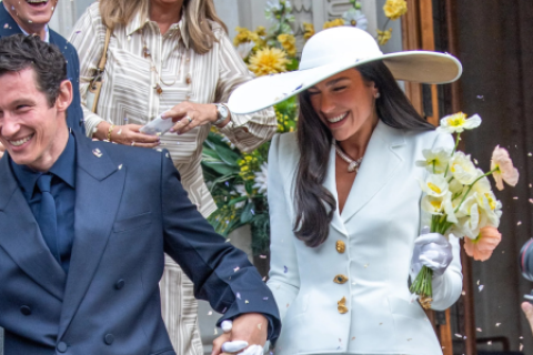 Dua Lipa y Callum Turner se dieron el 'sí, quiero' en una boda secreta en Londres
